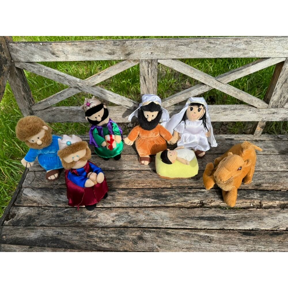 Vintage DMCP Plush Nativity Set